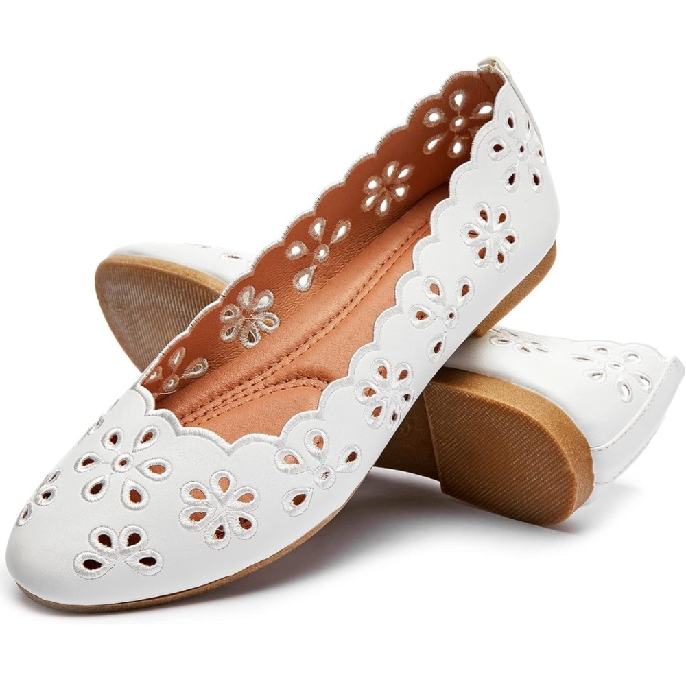Fracora Women’s Ballet Flats PU Leather Dress Shoes White Size 11.